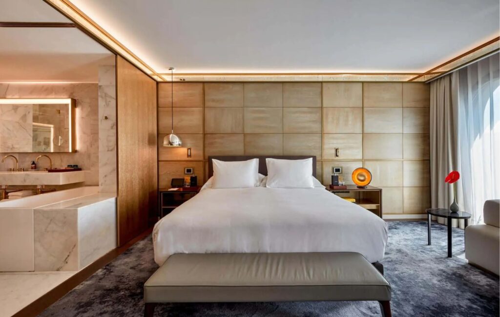 Suite at Alamanc Hotel in Barcelona